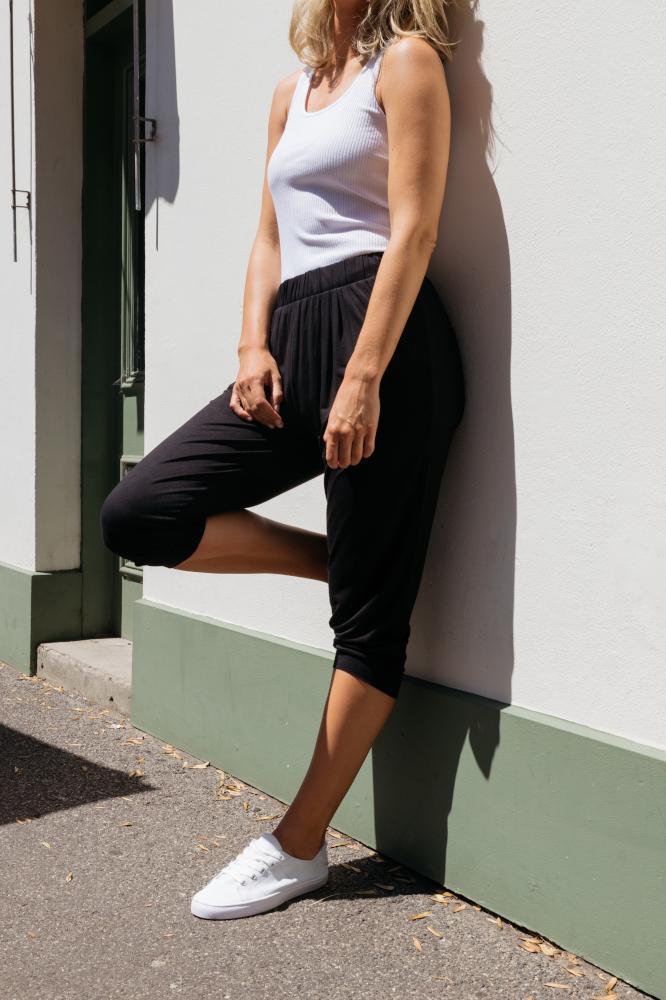 Betty Basics Tokyo 3/4 Pants From BoxHill