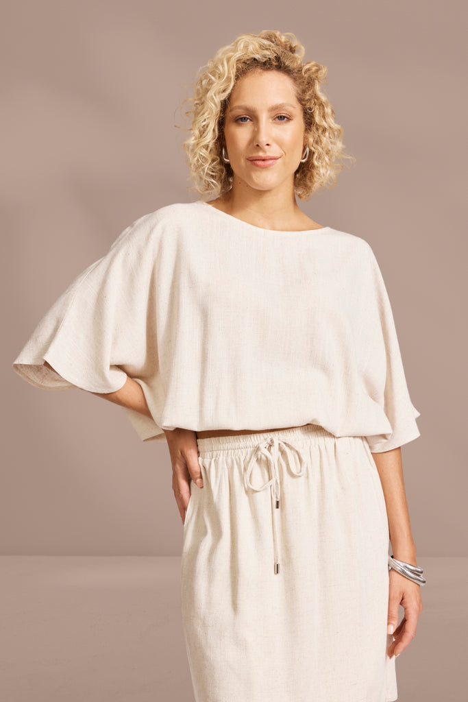 Eb and Ive Alesia Top Tusk From BoxHill