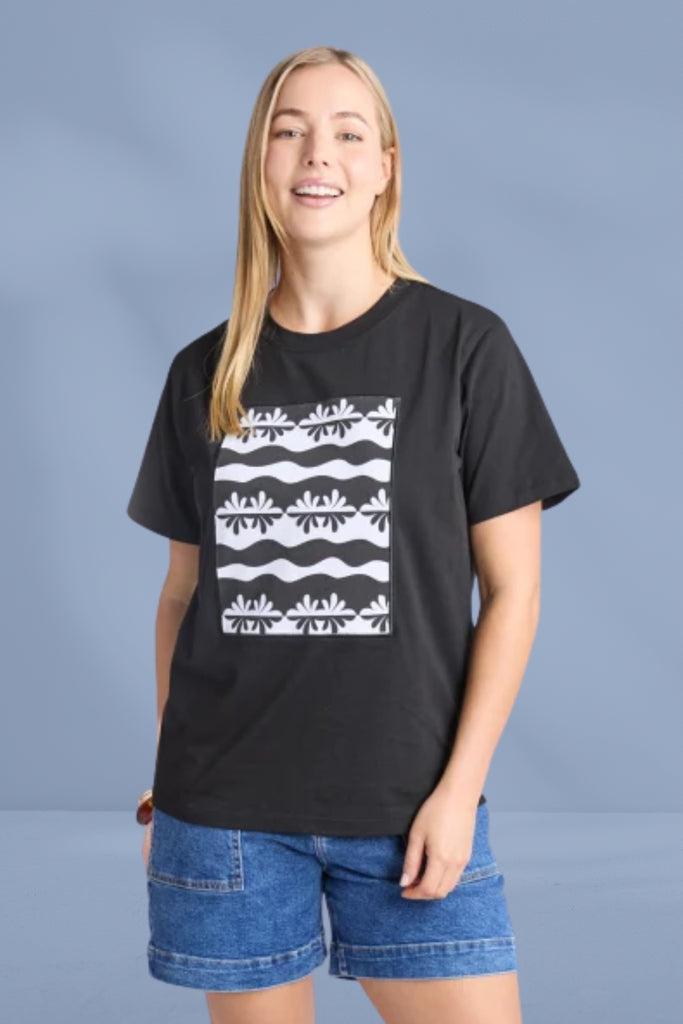 Elm Casa Tee Black From BoxHill