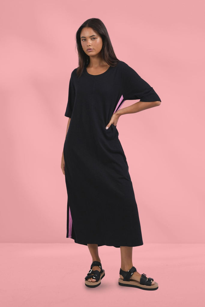 PRE-ORDER Foxwood Recovery 3/4 Sleeve Dress Black From BoxHill