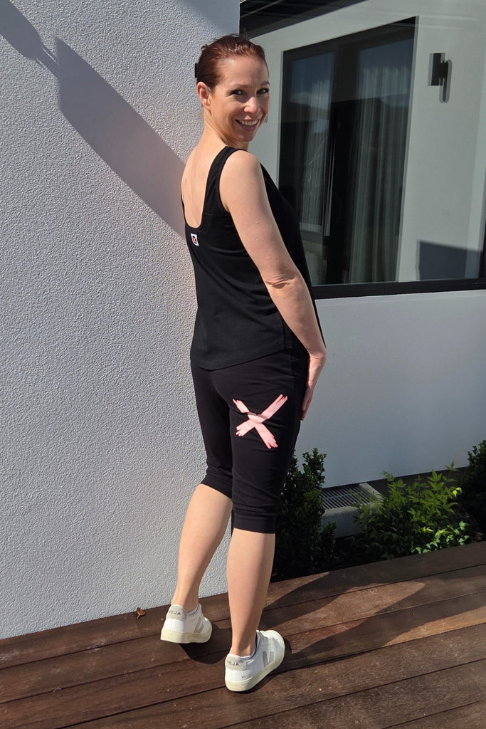 Homelee 3/4 Apartment Pants Black With Blossom Berry X From BoxHill