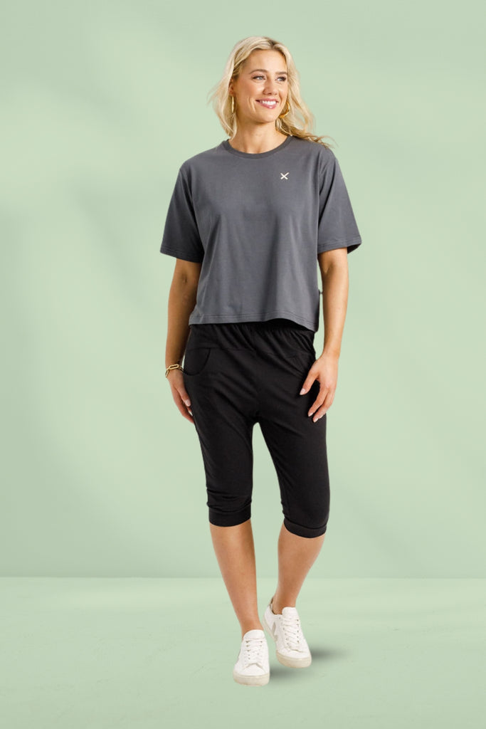 Homelee 3/4 Apartment Pants Black with Blossom Daisy X From BoxHill