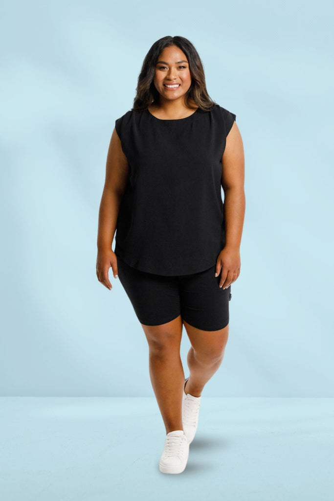 Home-Lee Apartment Shorts Black White X From BoxHill