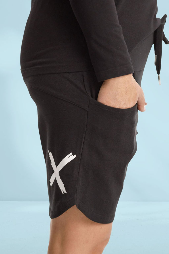 Home-Lee Apartment Shorts Black White X From BoxHill