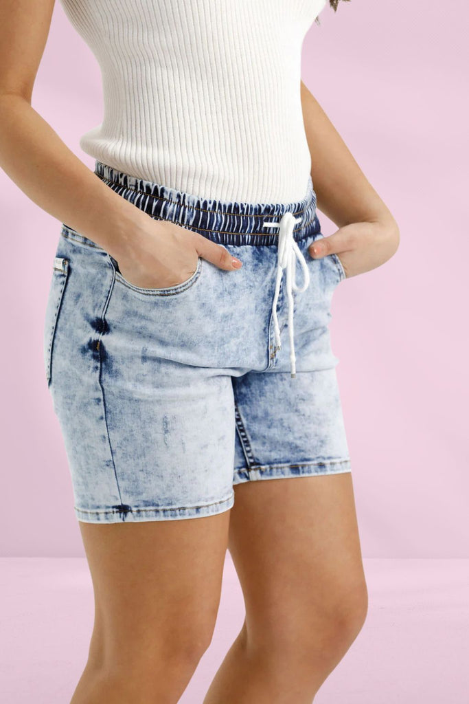 Homelee Ocean Shorts Snow Wash From BoxHill